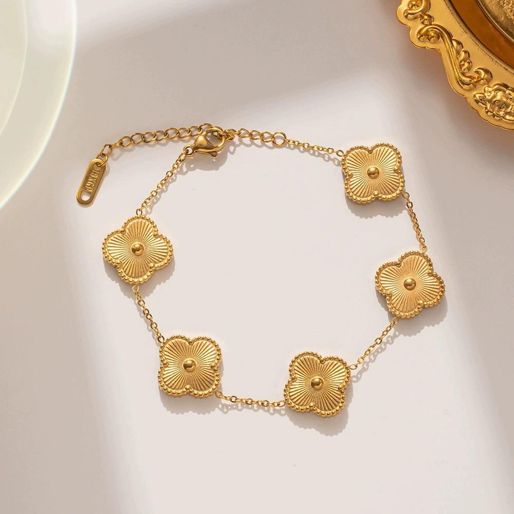 Golden Clover Flower Bracelet - Nithin's Garage