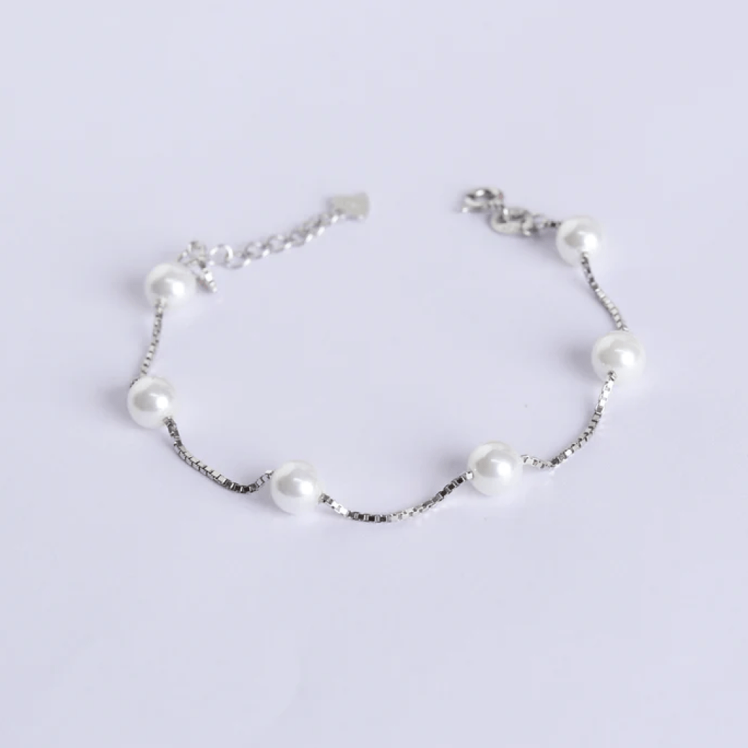 Pearl Bracelet - Nithin's Garage