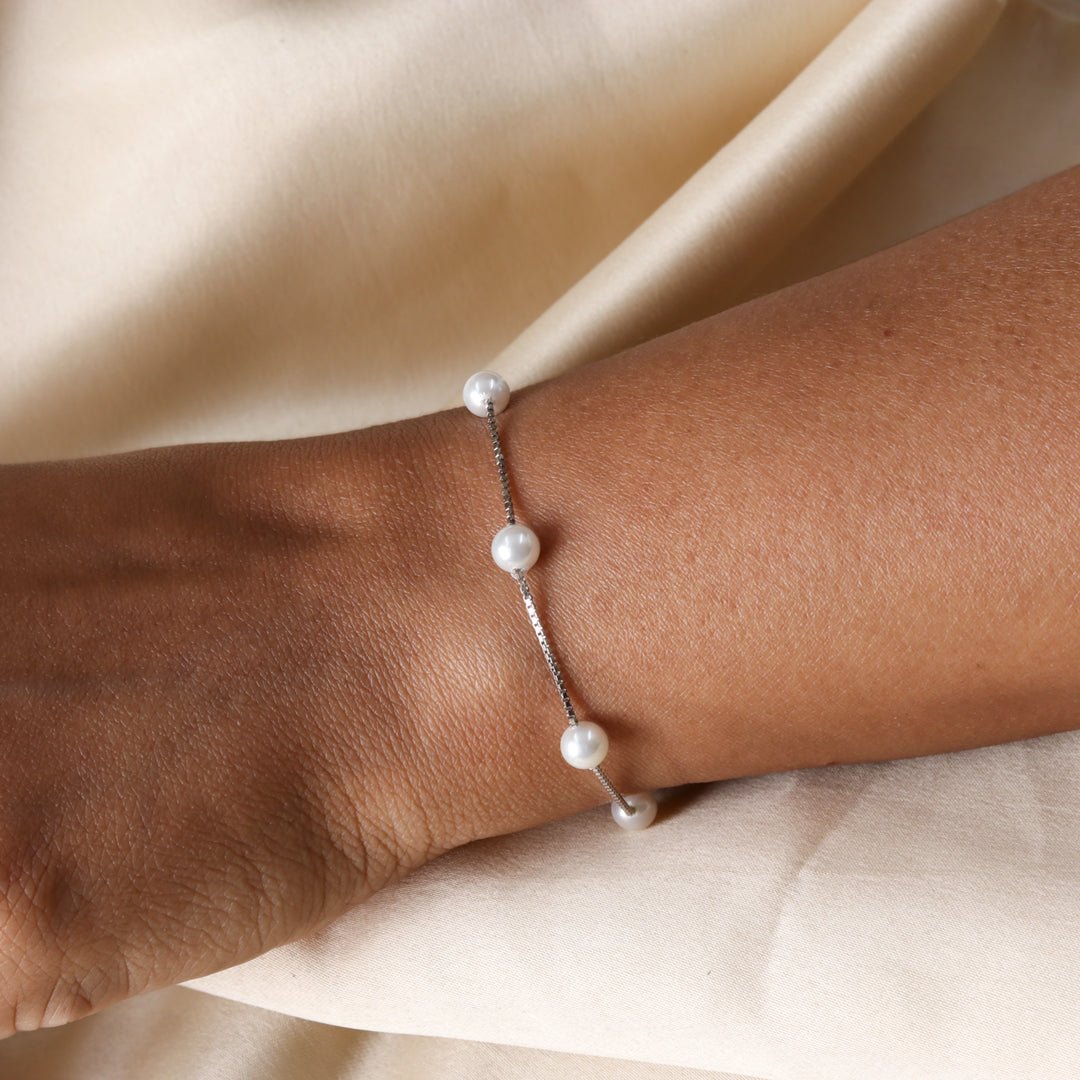 Pearl Bracelet - Nithin's Garage